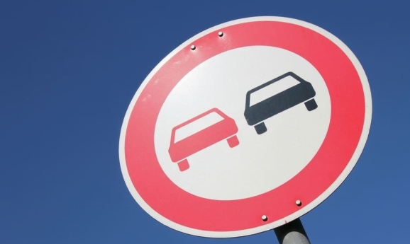 Правила обгону та випередження